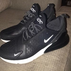 Nike air max 270 SE SIZE 10 men’s